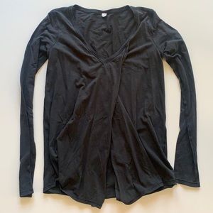 Lululemon black long sleeve